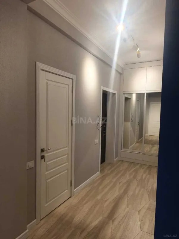 Satılır 3 otaqlı mənzil 97 m²