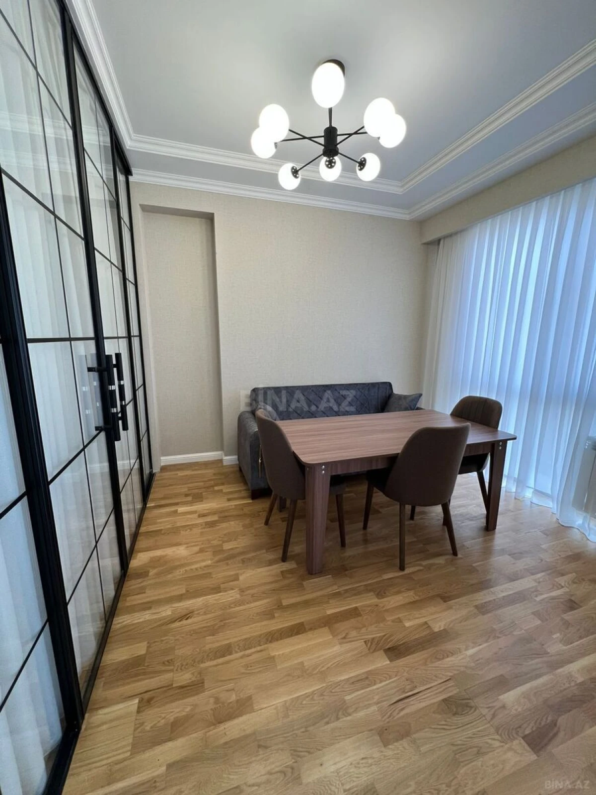 Kirayə verilir 2 otaqlı mənzil 55 m²