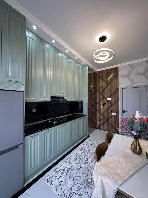 Satılır 3 otaqlı mənzil 107 m²