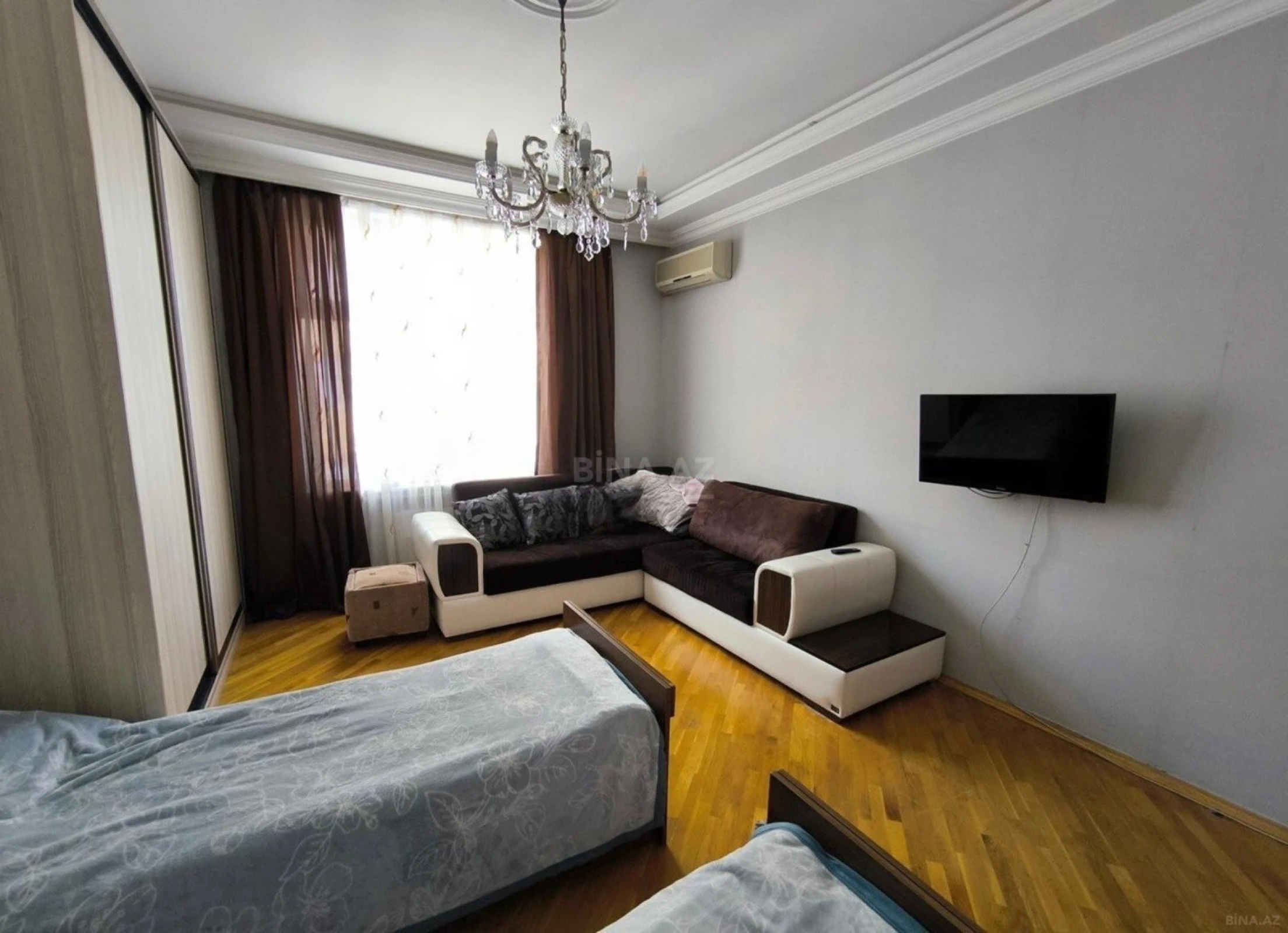 Satılır 3 otaqlı mənzil 123 m²