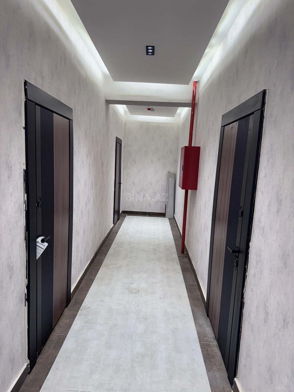 Satılır 5 otaqlı mənzil 126.3 m²