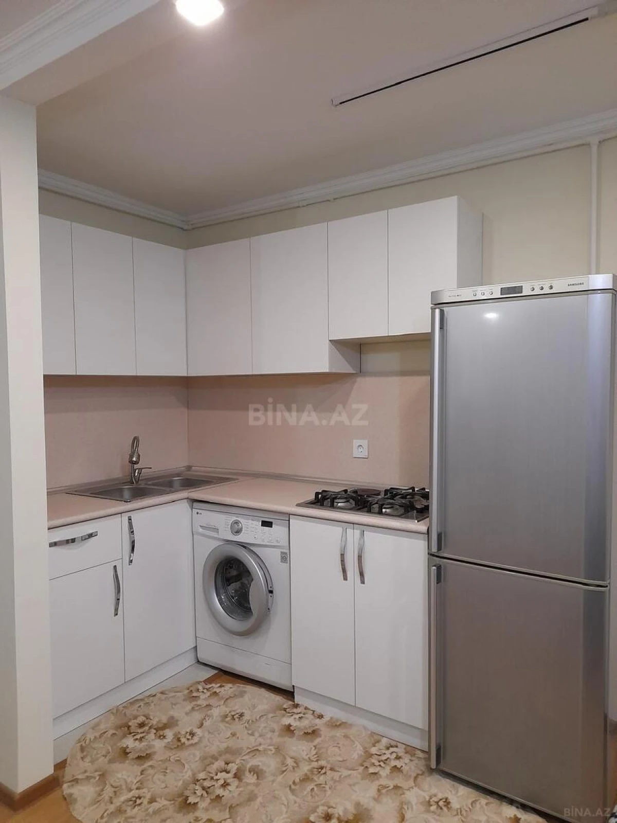 Kirayə verilir 2 otaqlı mənzil 50 m²