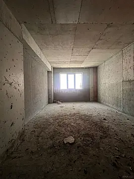 Satılır 4 otaqlı mənzil 185 m²