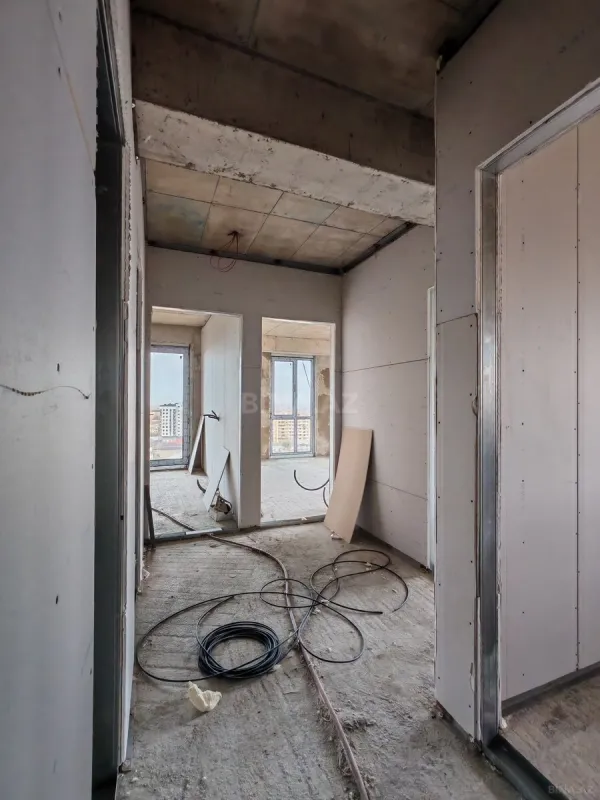 Satılır 3 otaqlı mənzil 87 m²