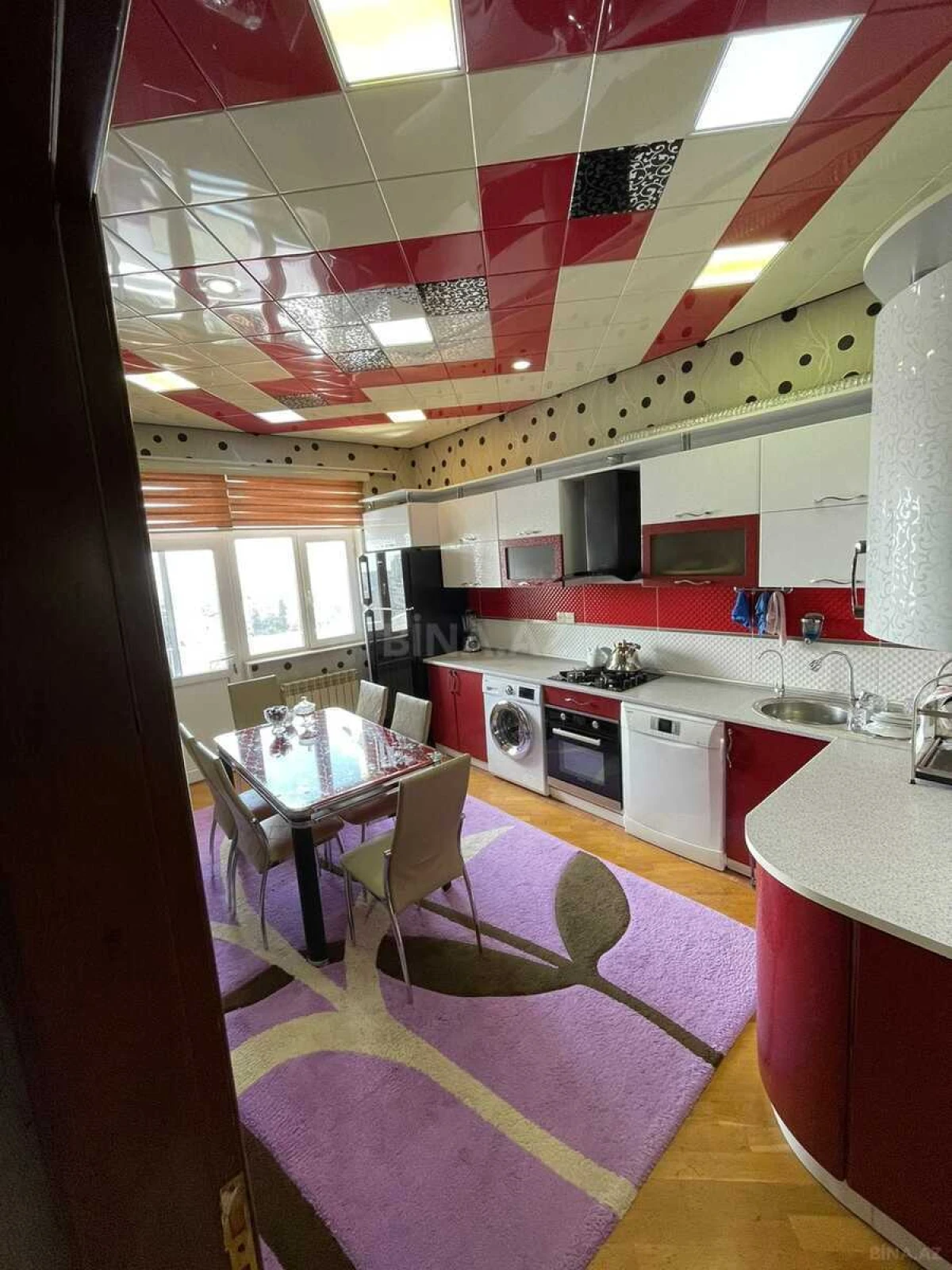 Satılır 2 otaqlı mənzil 90 m²