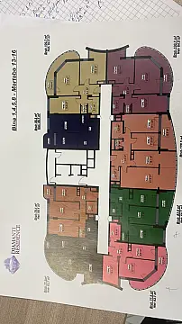 Satılır 2 otaqlı mənzil 79 m²