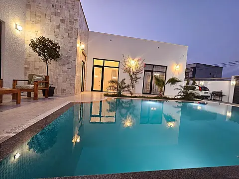 Satılır 4 otaqlı həyət evi 170 m²