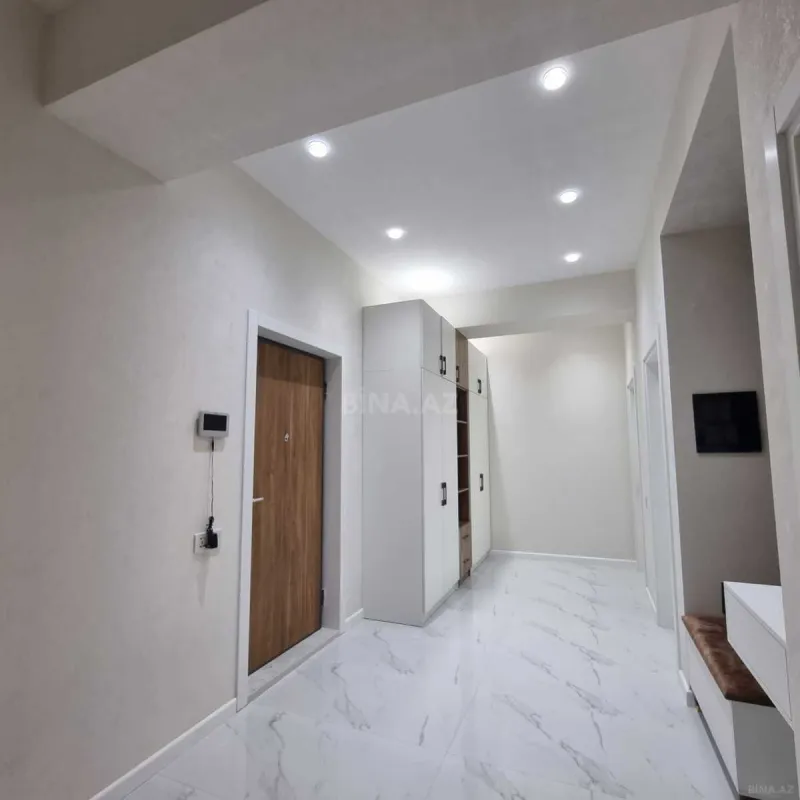 Kirayə verilir 3 otaqlı mənzil 130 m²