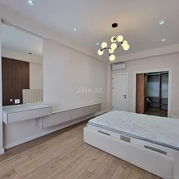 Kirayə verilir 3 otaqlı mənzil 130 m²