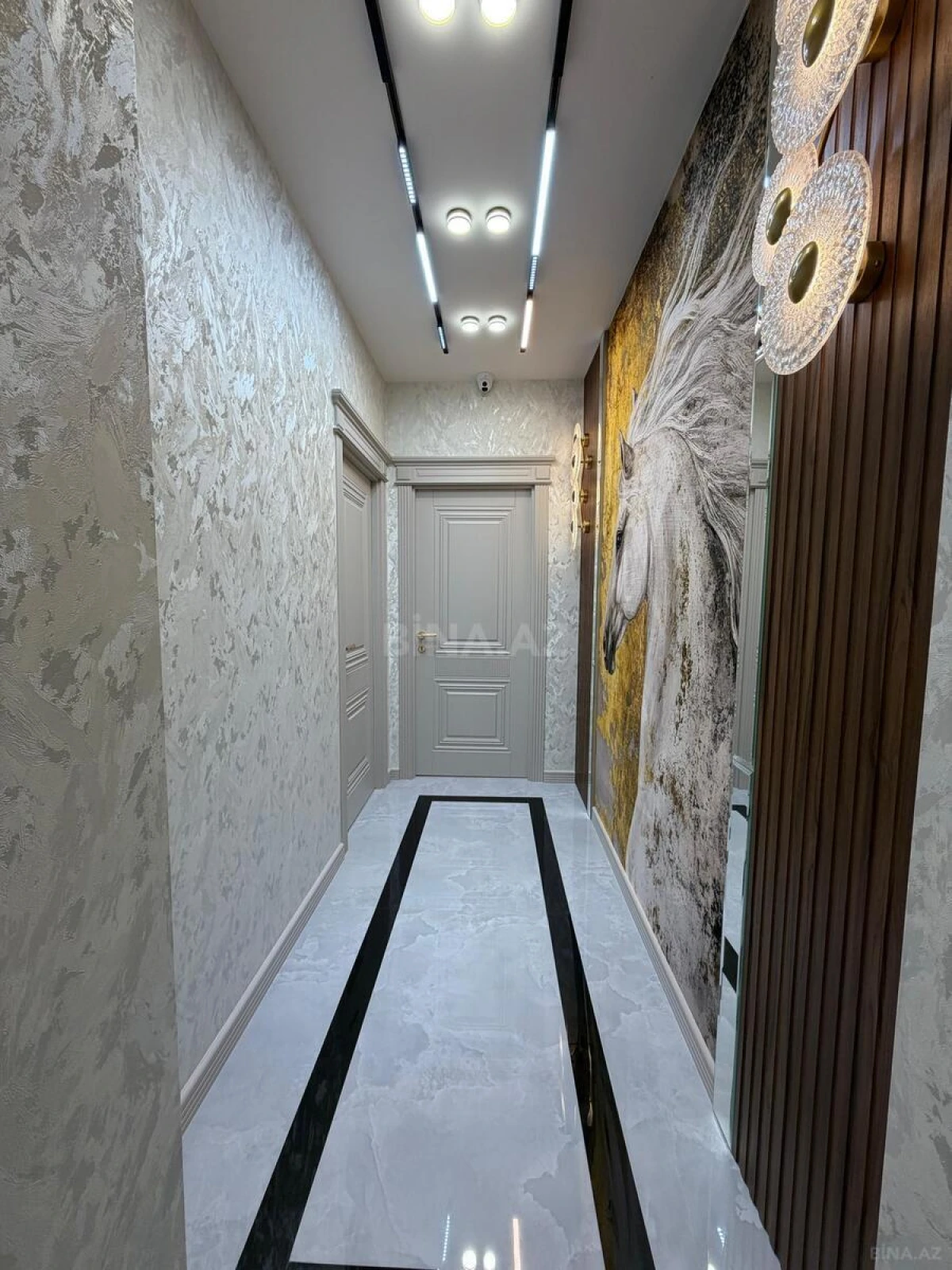 Satılır 3 otaqlı mənzil 110 m²