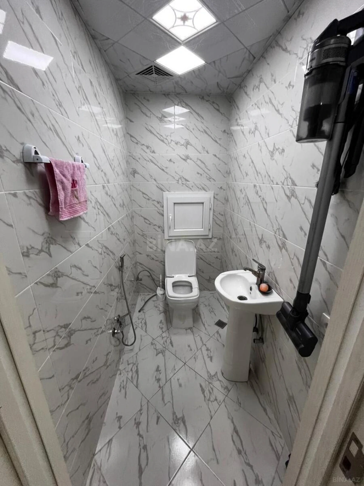 Satılır 2 otaqlı mənzil 84 m²