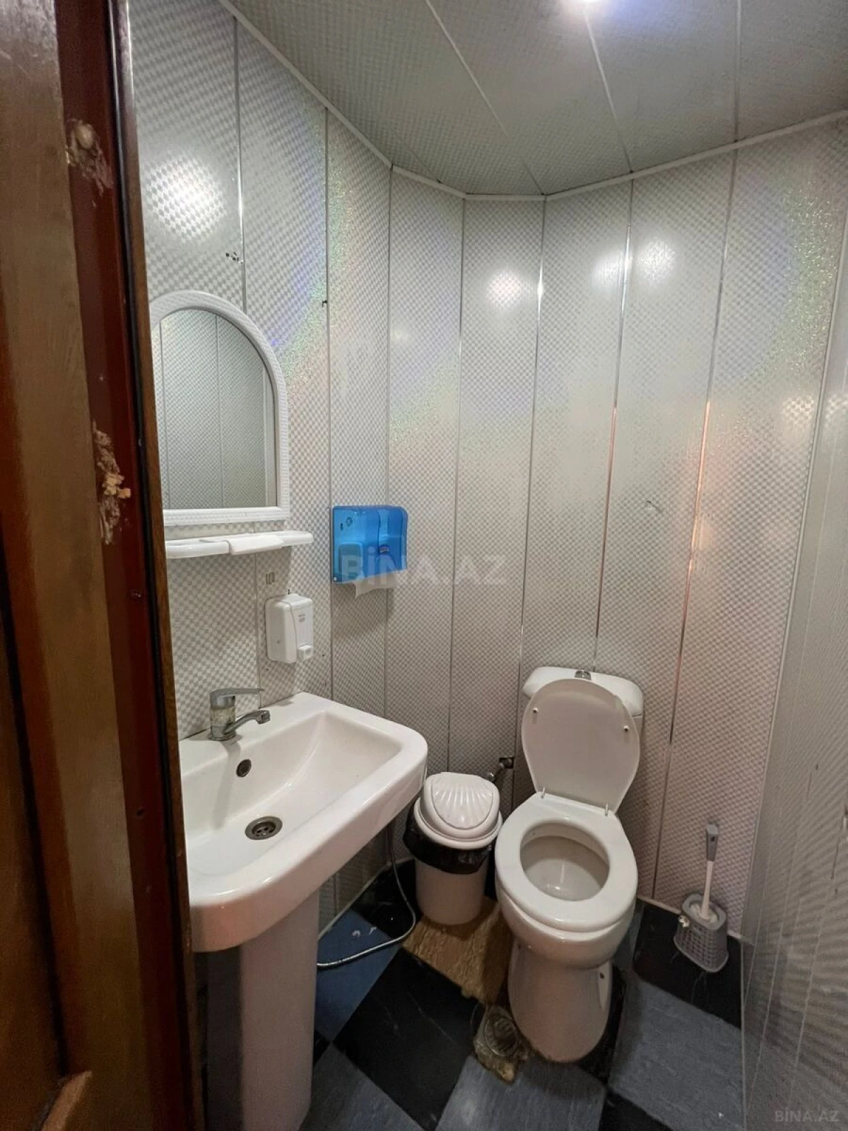 Kirayə verilir 7 otaqlı ofis 180 m²