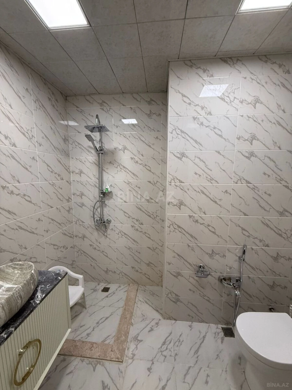 Kirayə verilir 2 otaqlı mənzil 50 m²