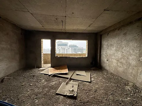 Satılır 3 otaqlı mənzil 158 m²