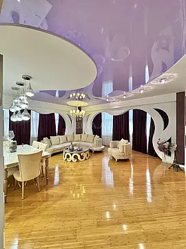 Satılır 3 otaqlı mənzil 184 m²