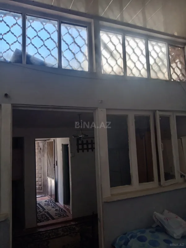 Satılır 2 otaqlı həyət evi 68 m²