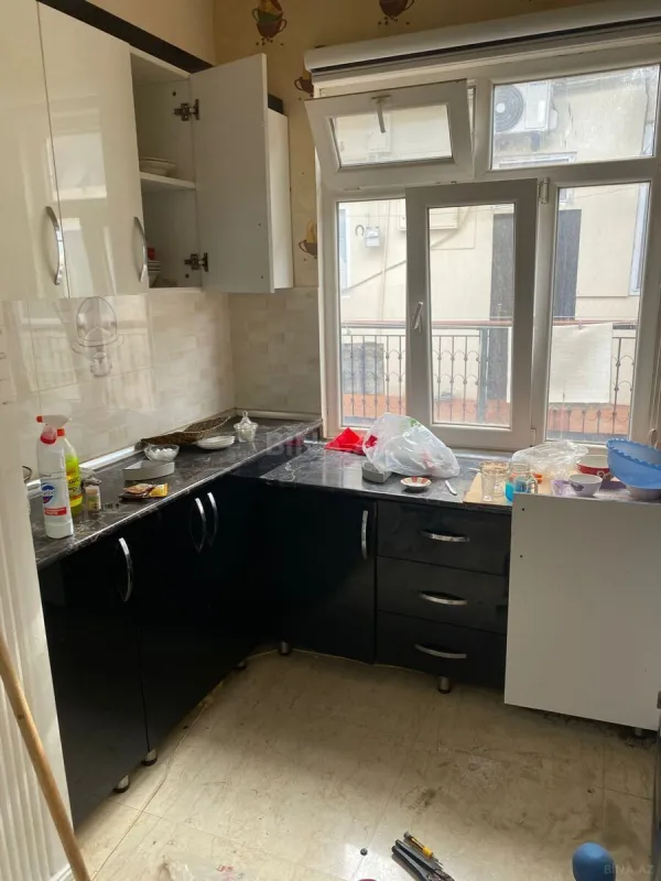 Kirayə verilir 2 otaqlı mənzil 37 m²
