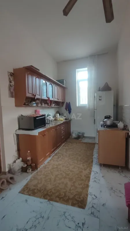 Satılır həyət evi 210 m²