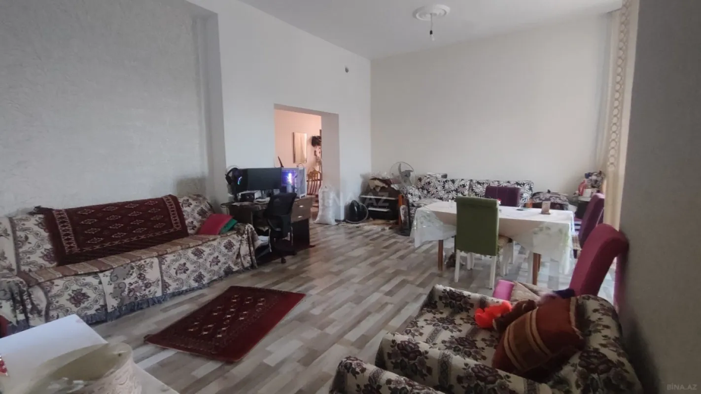 Satılır həyət evi 210 m²