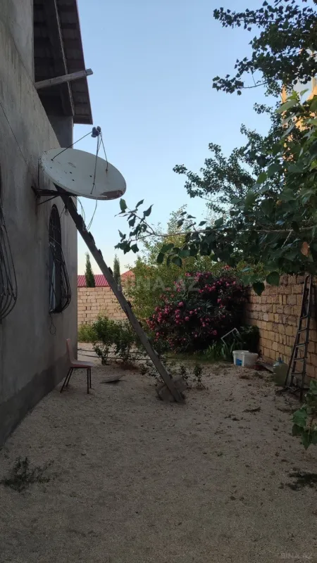 Satılır həyət evi 210 m²