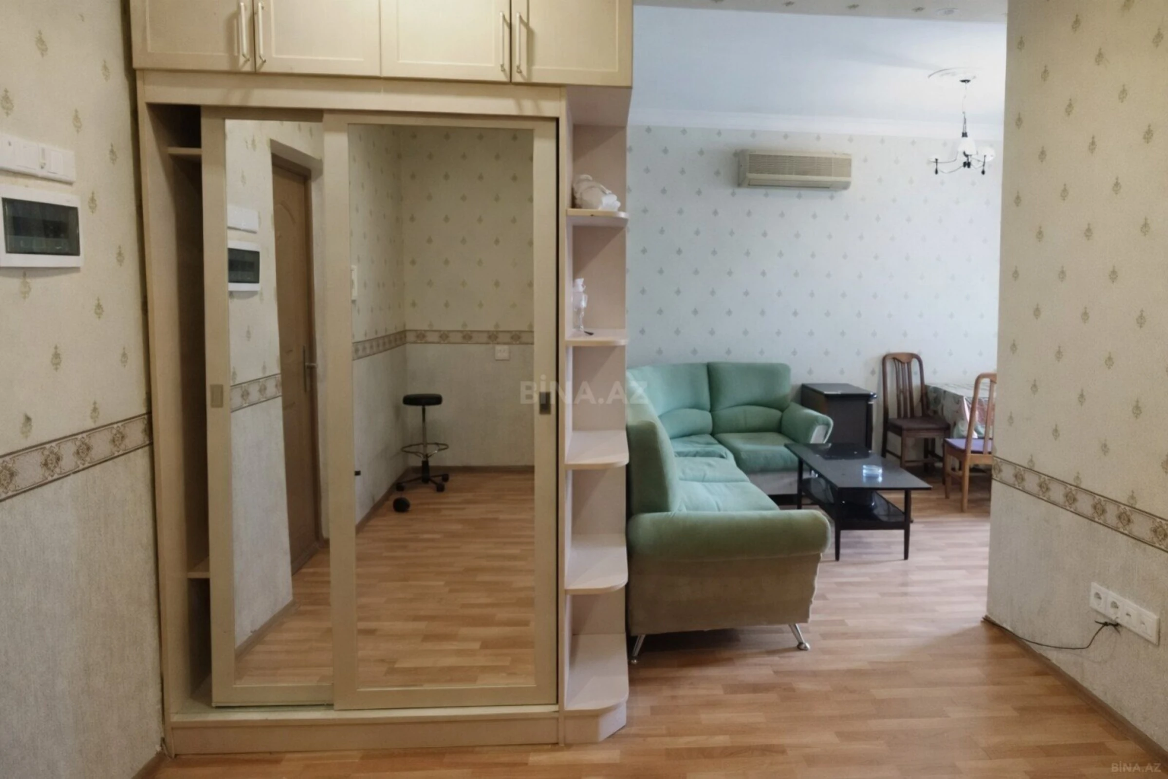 Satılır 3 otaqlı mənzil 76 m²