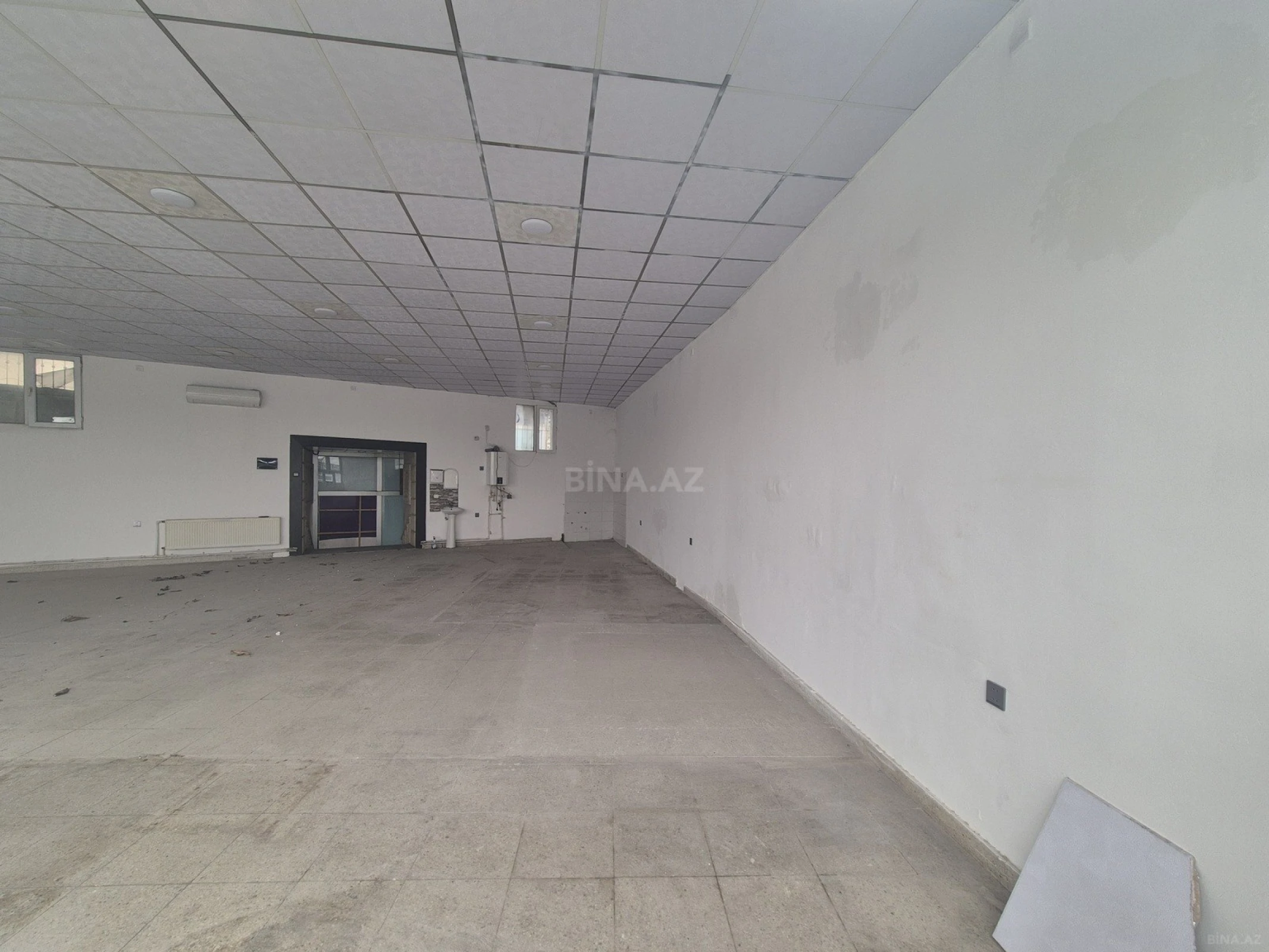 Kirayə verilir obyekt 140 m²