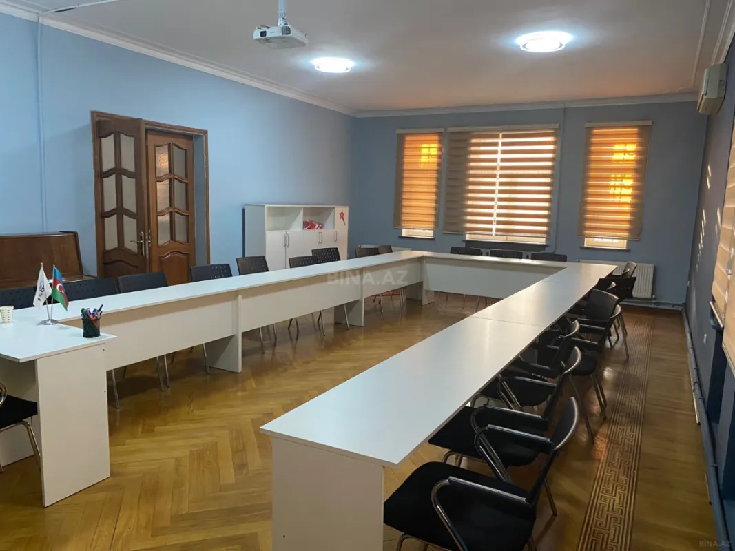 Kirayə verilir 12 otaqlı ofis 800 m²