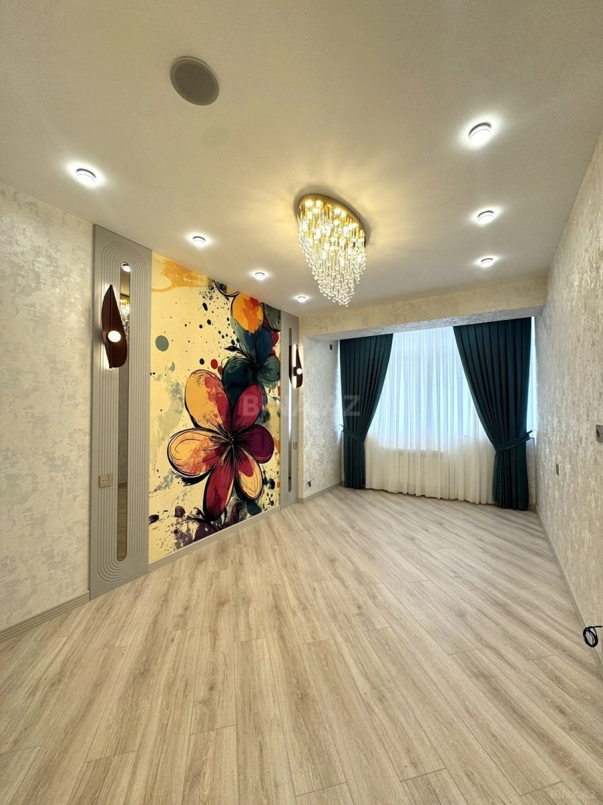 Satılır 3 otaqlı mənzil 110 m²