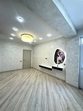 Satılır 3 otaqlı mənzil 110 m²