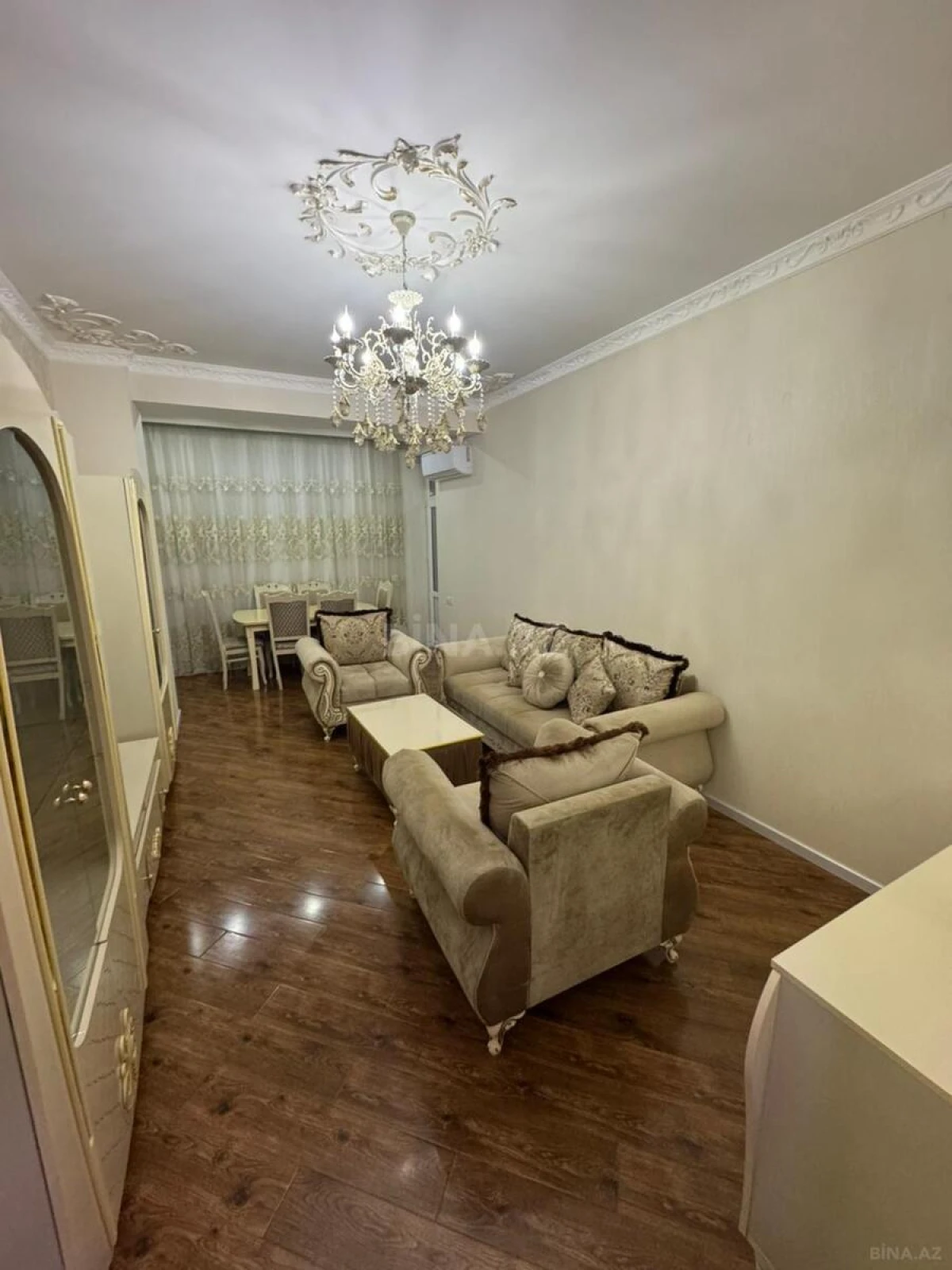 Kirayə verilir 2 otaqlı mənzil 62 m²