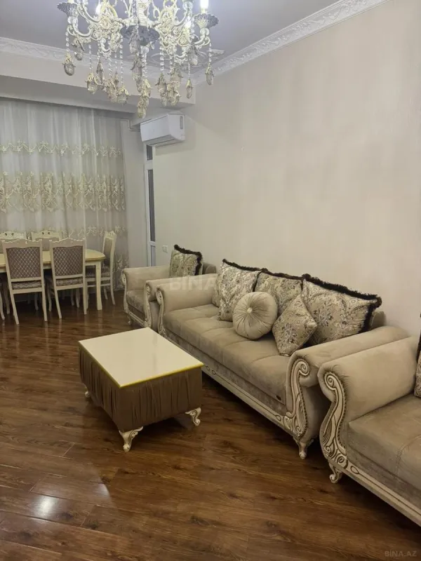 Kirayə verilir 2 otaqlı mənzil 62 m²