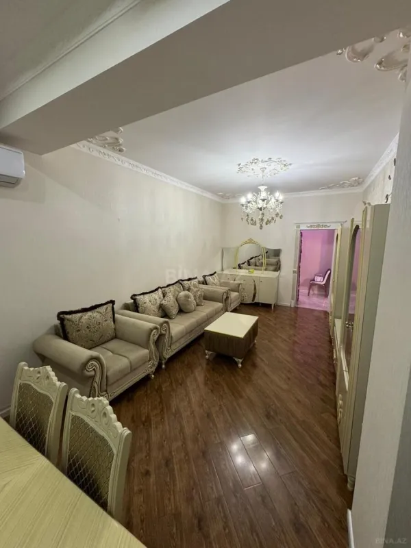Kirayə verilir 2 otaqlı mənzil 62 m²