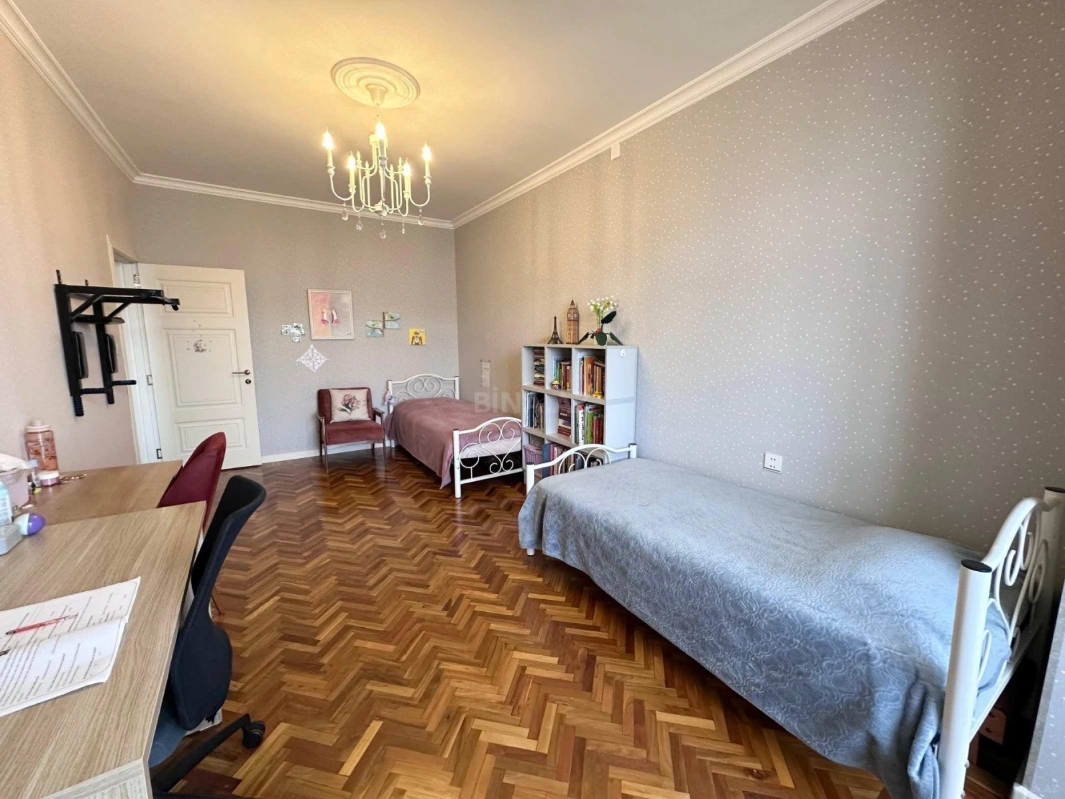 Satılır 4 otaqlı mənzil 85 m²