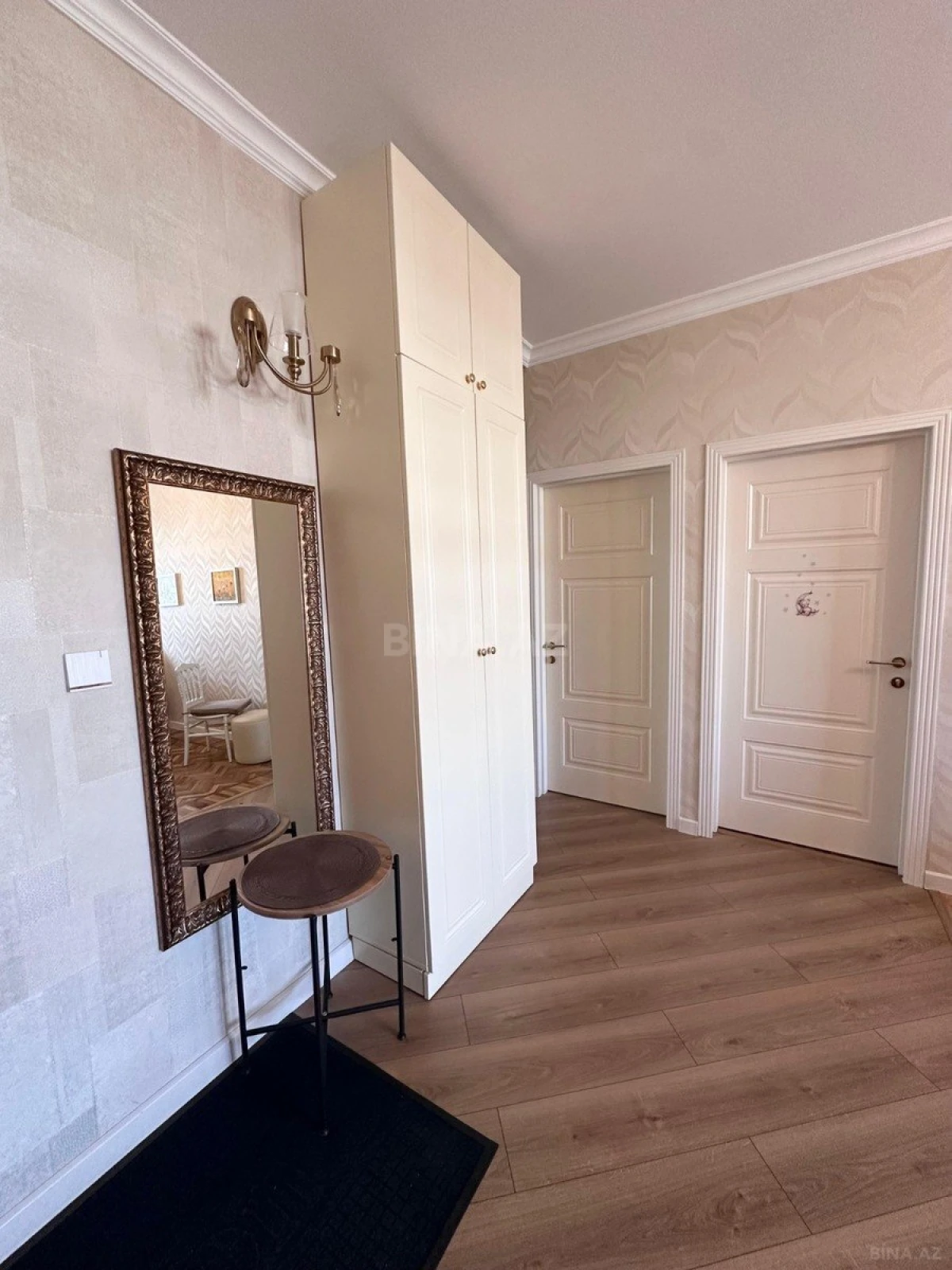 Satılır 4 otaqlı mənzil 85 m²