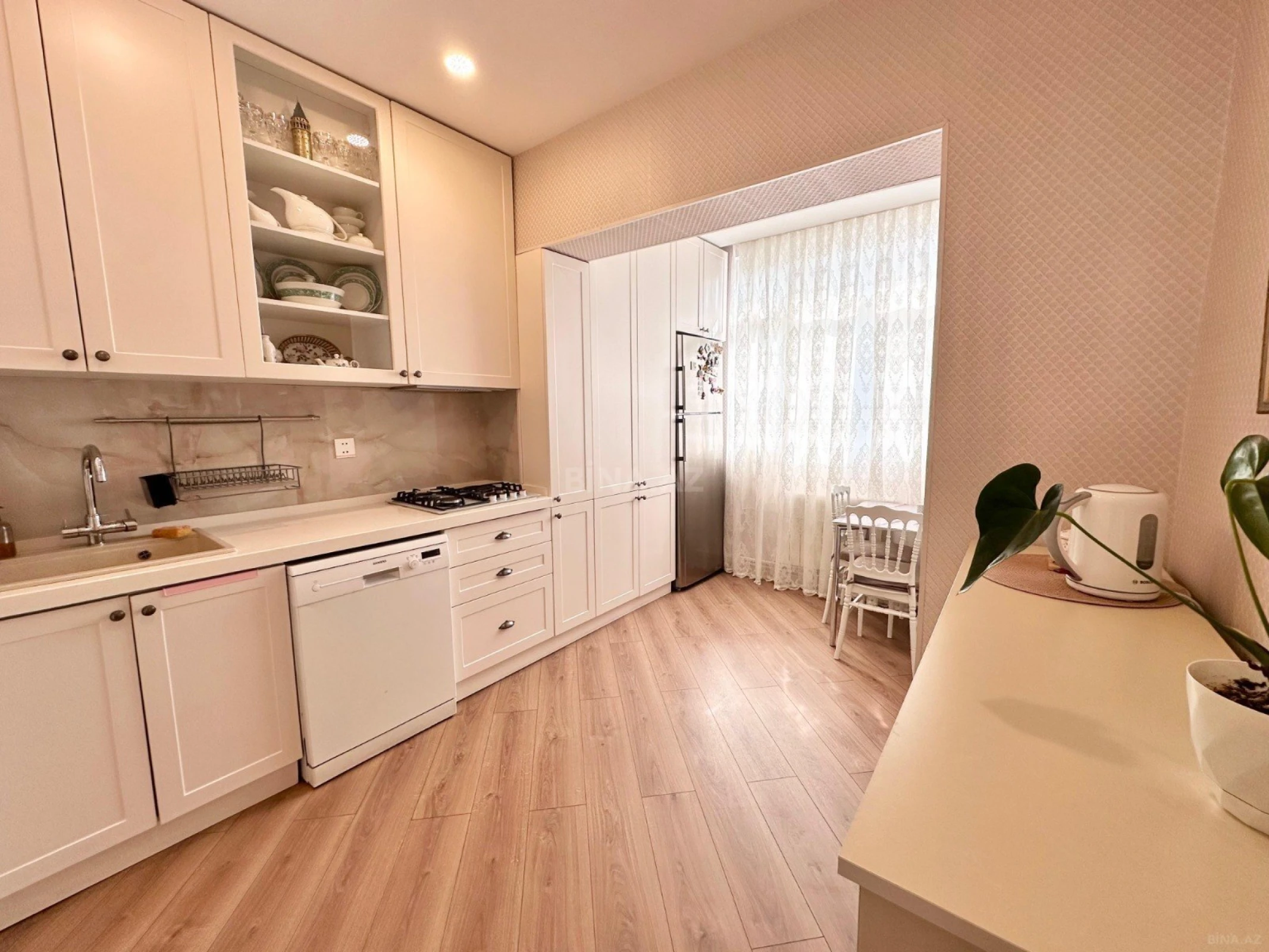 Satılır 4 otaqlı mənzil 85 m²