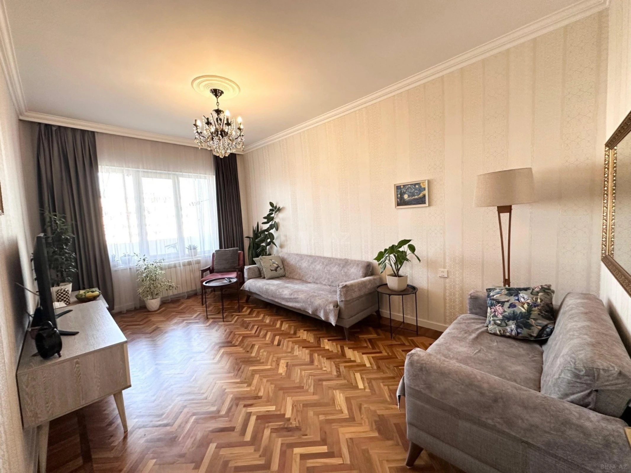 Satılır 4 otaqlı mənzil 85 m²