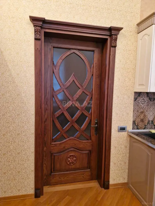 Satılır 5 otaqlı həyət evi 400 m²