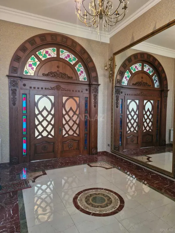 Satılır 5 otaqlı həyət evi 400 m²