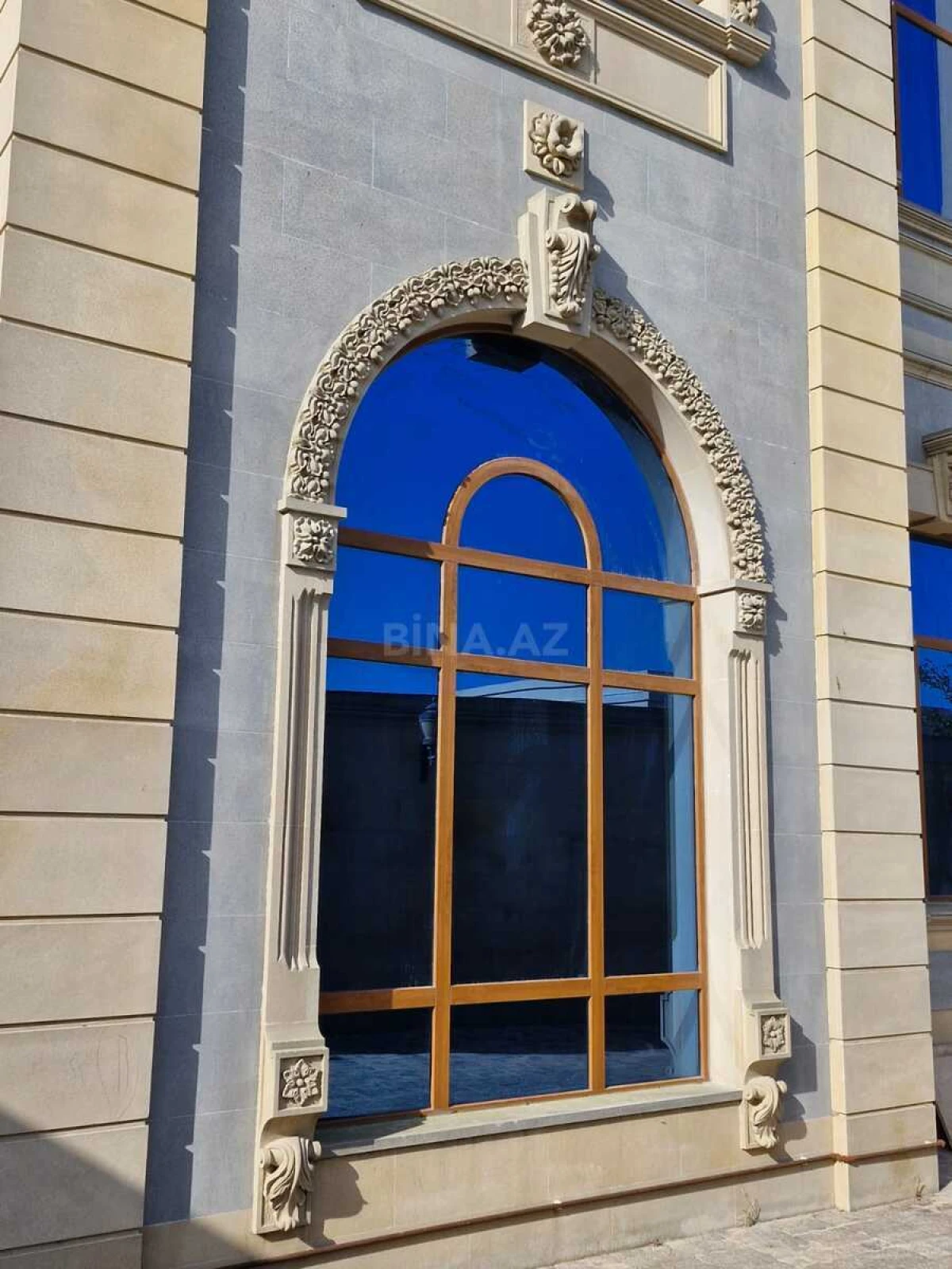 Satılır 5 otaqlı həyət evi 400 m²