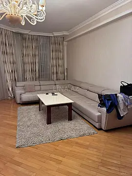 Satılır 3 otaqlı mənzil 152 m²