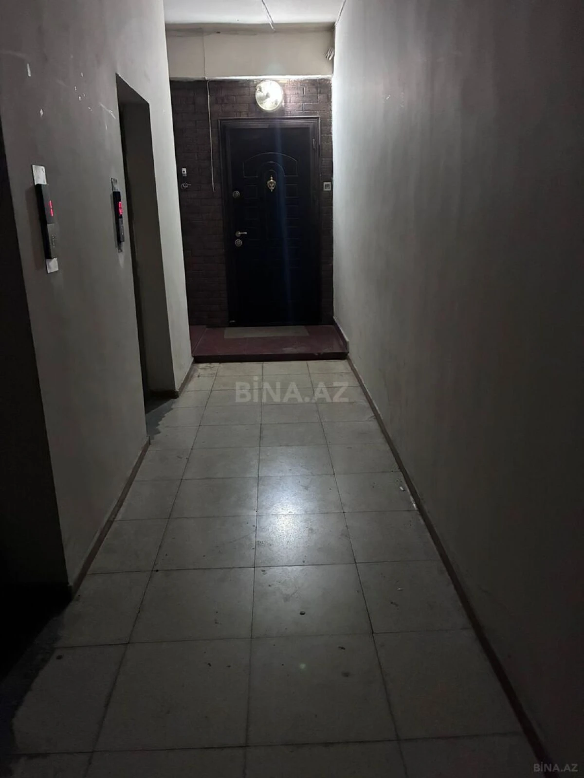 Satılır 3 otaqlı mənzil 152 m²