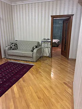 Satılır 3 otaqlı mənzil 152 m²