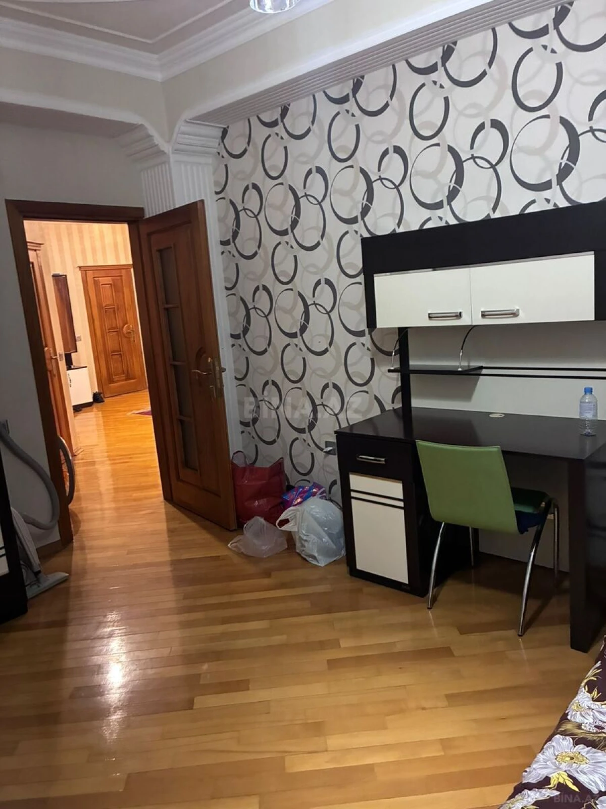 Satılır 3 otaqlı mənzil 152 m²
