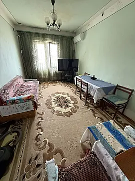 Satılır 4 otaqlı mənzil 77 m²