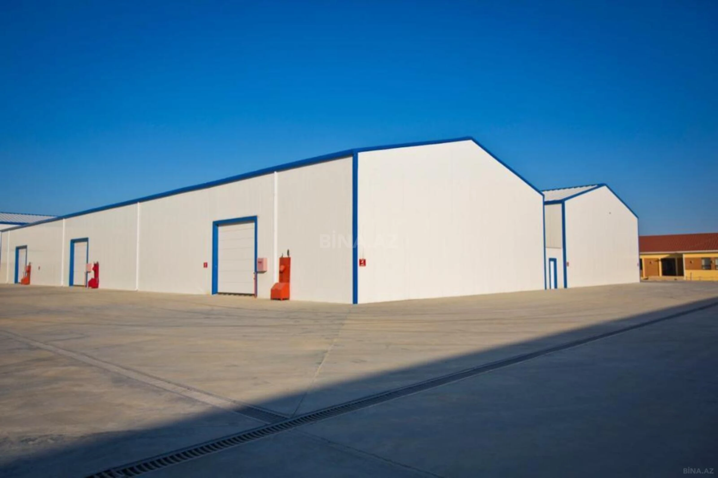 Kirayə verilir obyekt 1000 m²