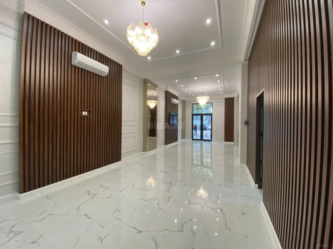 Satılır 4 otaqlı mənzil 155 m²