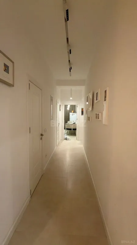 Satılır 4 otaqlı mənzil 155 m²