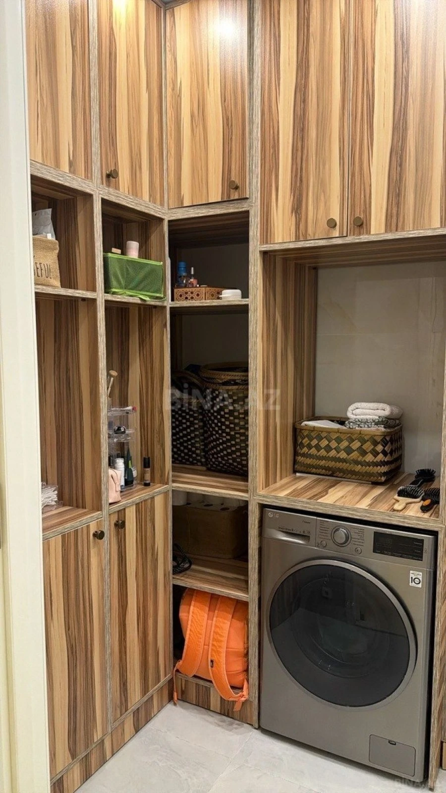 Satılır 4 otaqlı mənzil 155 m²