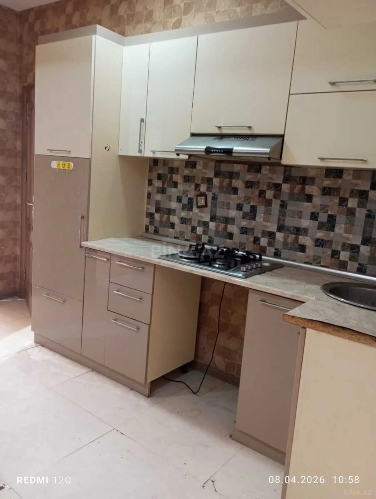 Kirayə verilir 2 otaqlı mənzil 70 m²