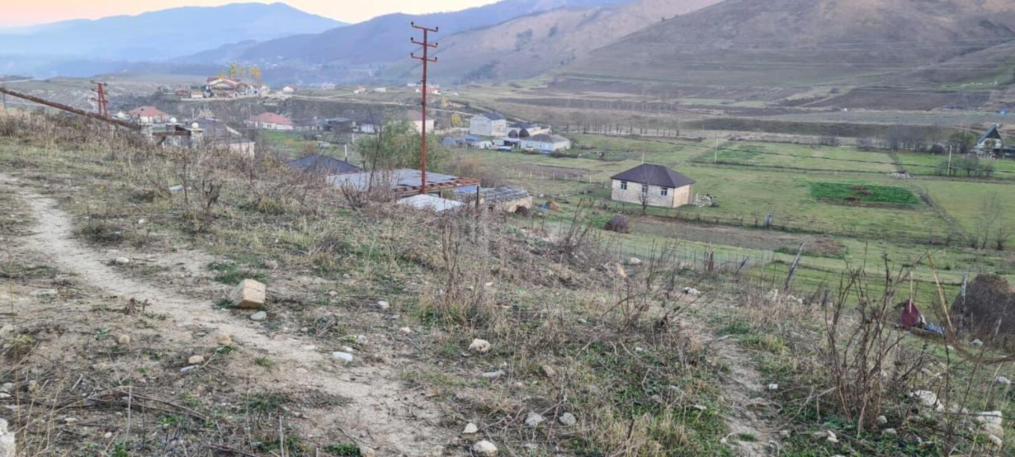 Satılır torpaq sahəsi 6 m²